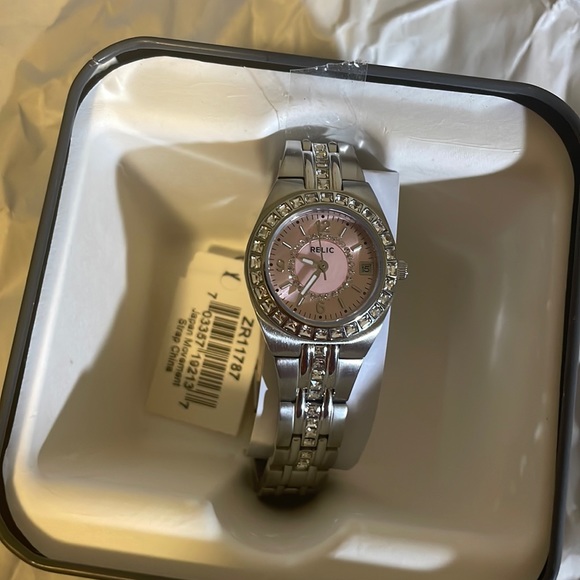 One size - Picture 1 of 5